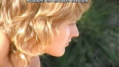 නාන්න යනකොට පිටිපස්සෙන් තෙත පුකක් පුරවගෙන